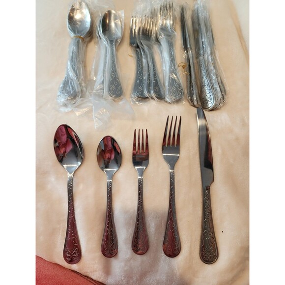 40-Piece Canterbury Carved Butterfly Silverware Set, Stainless Steel - Picture 3 of 4